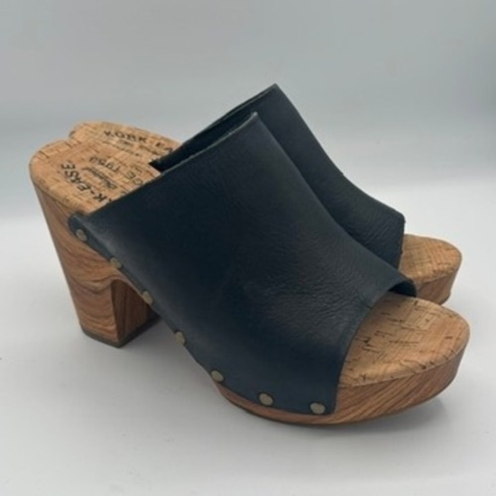 Kork-Ease Clogs Women Sz 6 Black Studded Leather Wood Platform Mules KEOO12403